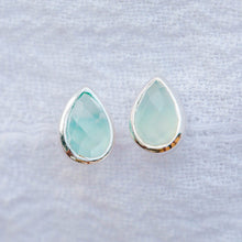 Load image into Gallery viewer, Teardrop Stone Stud Earrings