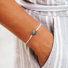 Load image into Gallery viewer, Oval Labradorite Bracelet