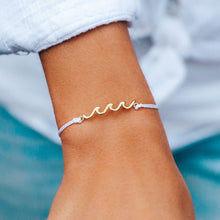Load image into Gallery viewer, Gold Delicate Wave Bracelet

