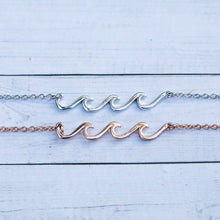 Load image into Gallery viewer, Delicate Wave Necklace
