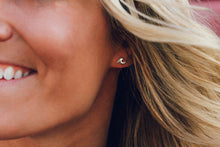 Load image into Gallery viewer, Wave Stud Earrings
